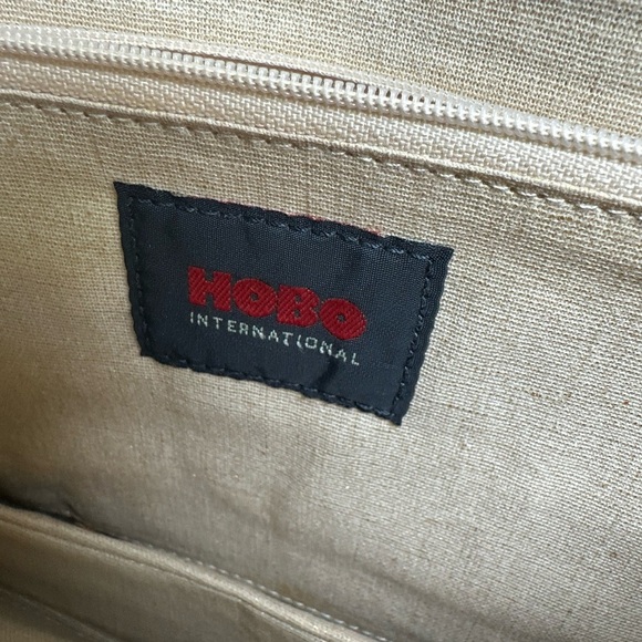 Hobo International Women’s Snake Print Handbag 🌺 - Picture 6 of 7